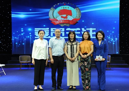 山東德衡（濱州）律師事務(wù)所韓曉峰主任做客《委員關(guān)注》談青少年“精神長(zhǎng)相”